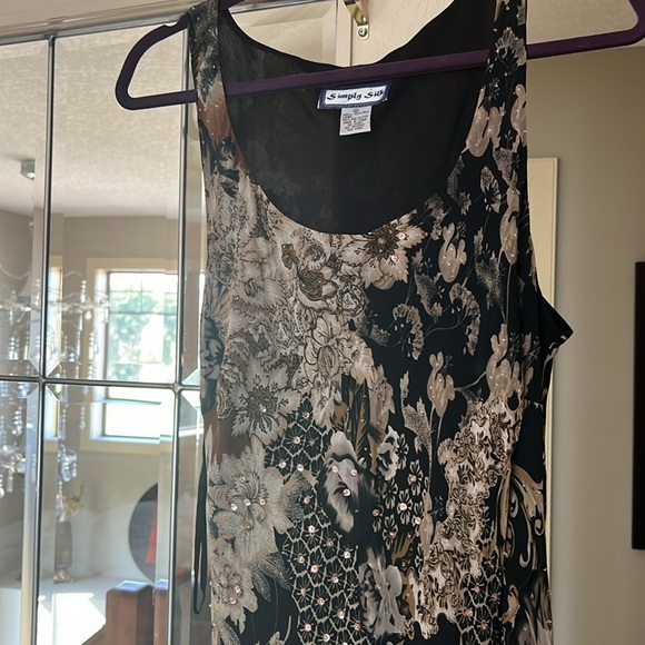 Gorgeous dress size 1x - Picture 2 of 5